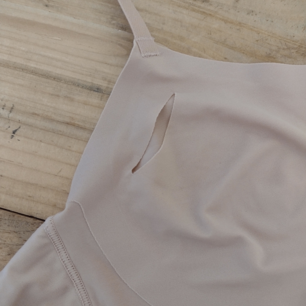 SOMA Nude Wireless Endless Luxe Adjustable Bralette Size S - Picture 3 of 11